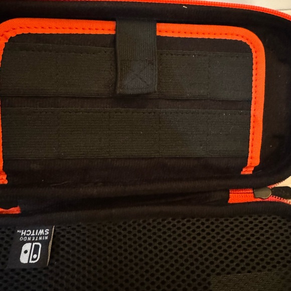 Nintendo Switch Protection Kit- OLED Model - Picture 8 of 9